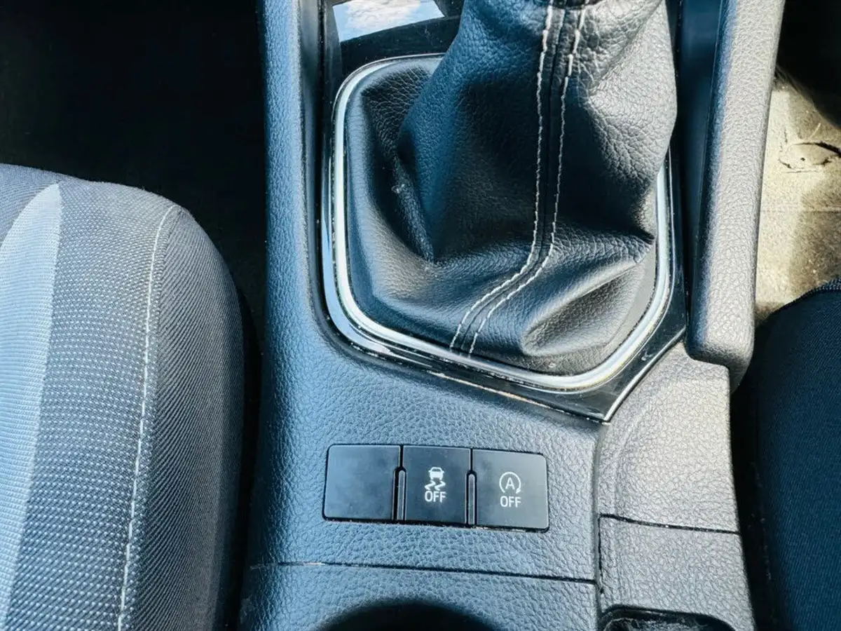 2016-toyota-auris-16d-business-edition-tss-hatchback-big-20