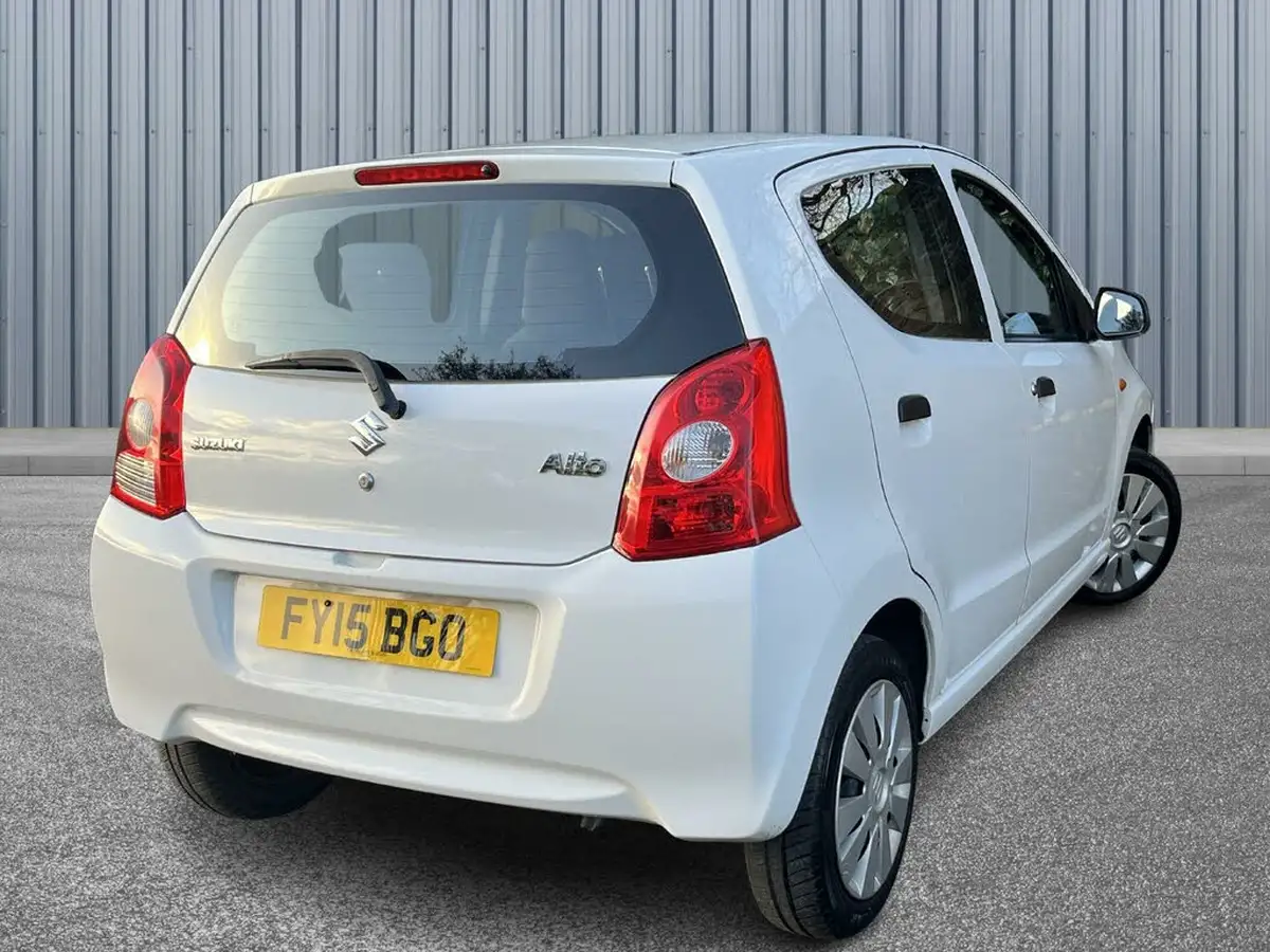 2015-suzuki-alto-10-sz-big-5