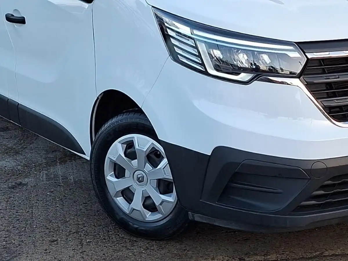 2022-renault-trafic-20dci-ll30-130-business-panel-big-8