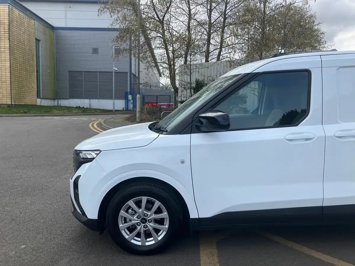 2024-ford-transit-courier-10t-limited-ecoboost-125pseu6d-big-35