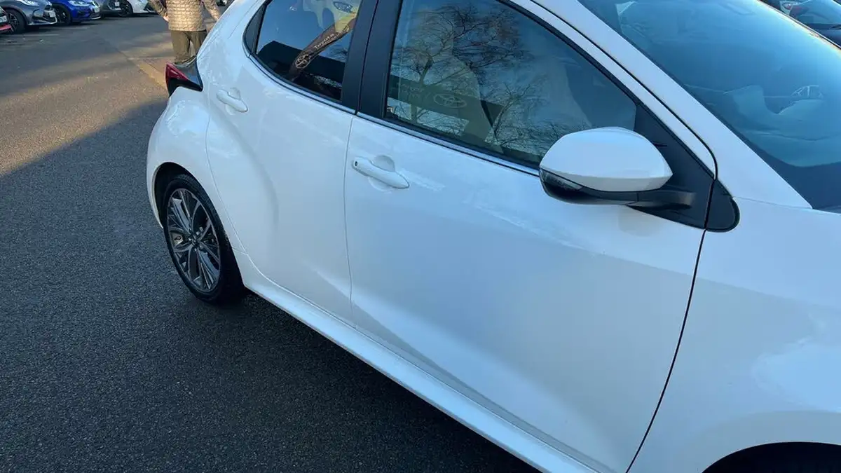 2022-toyota-yaris-15-vvt-i-excel-big-34