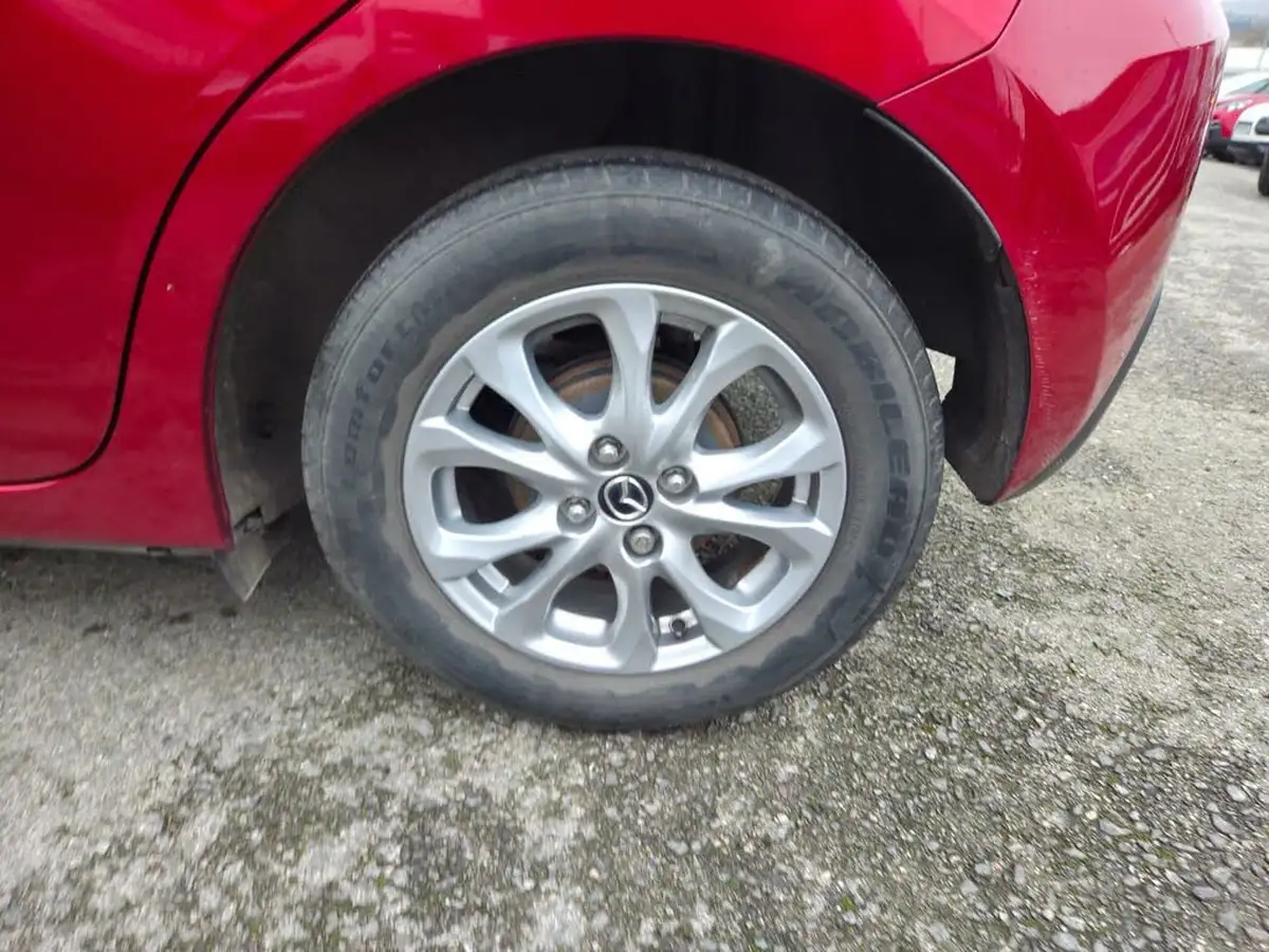 2018-mazda-mazda2-15-se-big-22