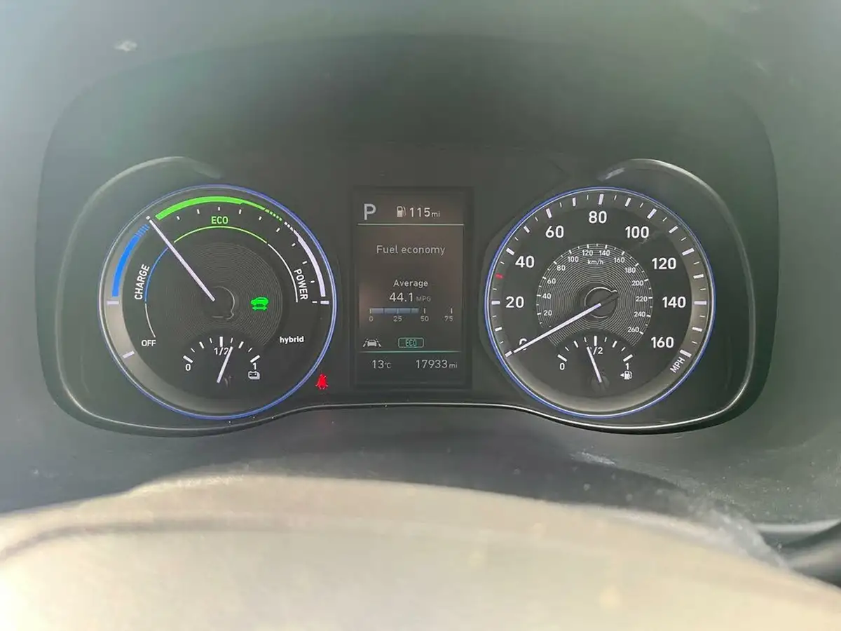 2020-hyundai-kona-16-gdi-premium-se-big-29