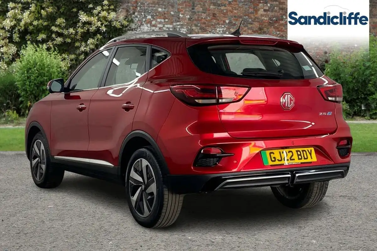 2022-mg-zs-suv-e-trophy-ev-176ps-big-5