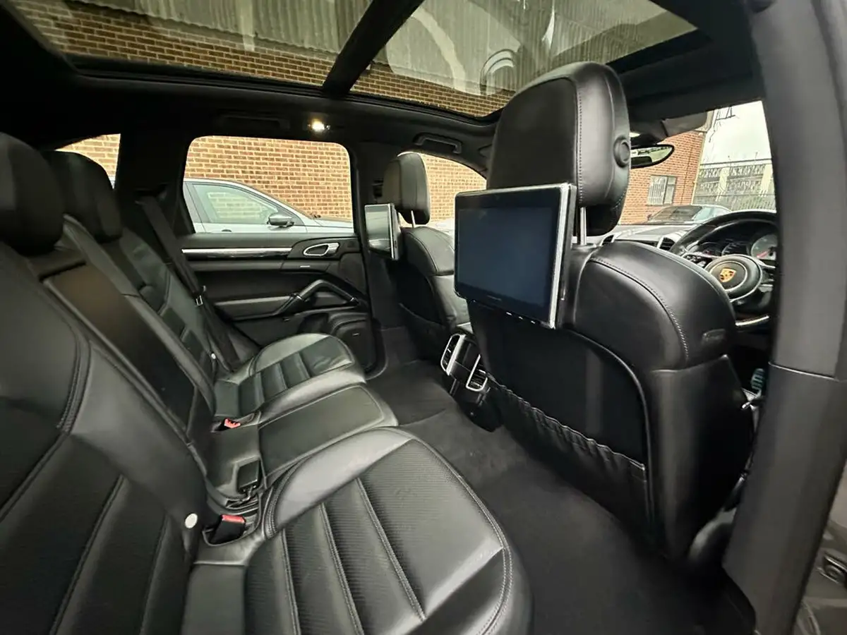 2016-porsche-cayenne-42td-s-big-21