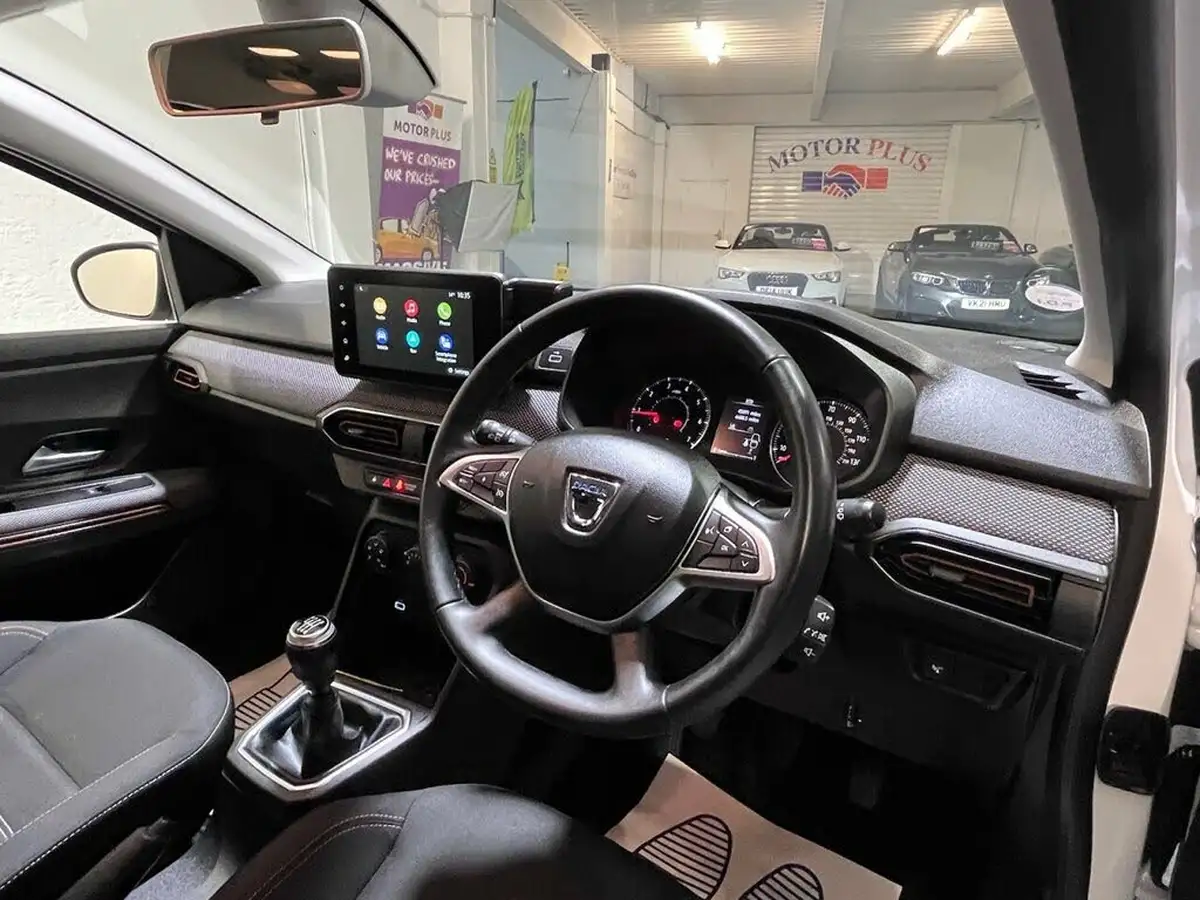 2021-dacia-sandero-stepway-10-tce-comfort-90bhp-big-9