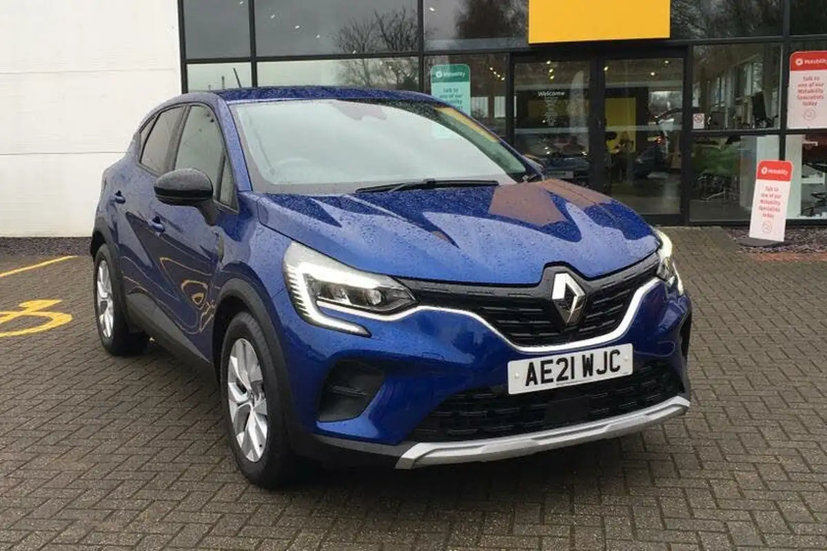 2021-renault-captur-13-tce-iconic-140ps-big-0