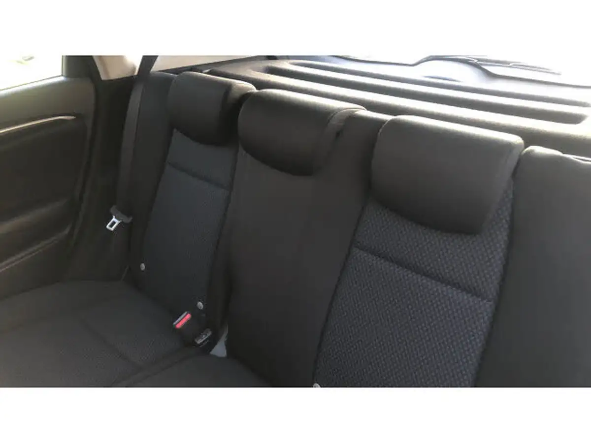 2019-honda-jazz-13-i-vtec-se-navi-cvt-big-7