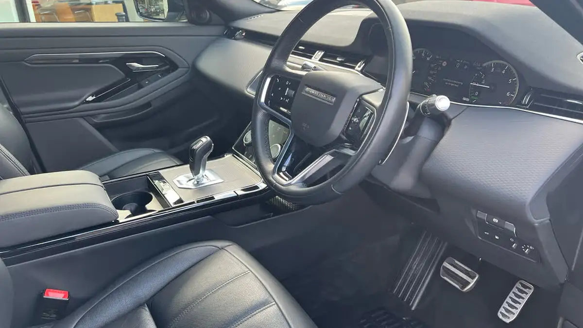 2021-land-rover-range-rover-evoque-15-p300e-r-dynamic-s-big-21