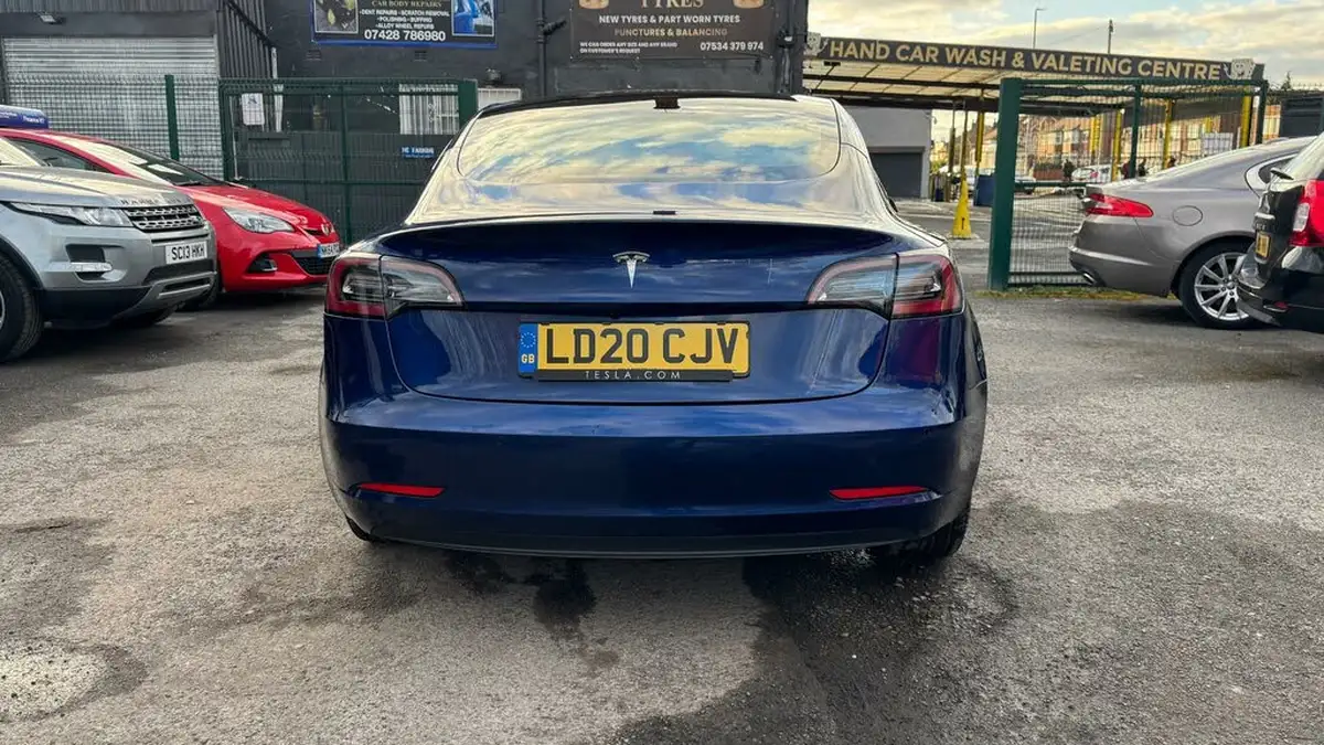 2020-tesla-model-3-e-standard-plus-big-4