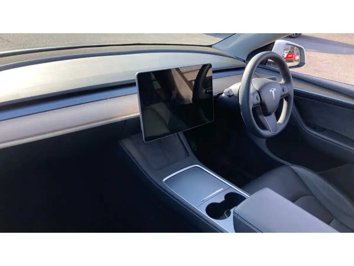 2022-tesla-model-y-e-rwd-big-8