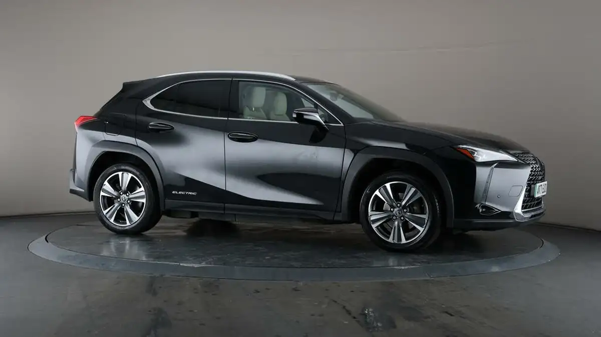 2021-lexus-ux-300e-e-ux-big-55