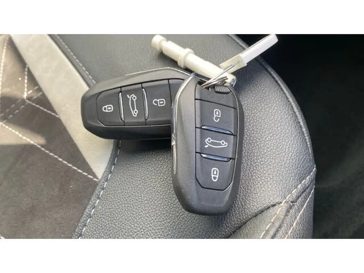 2023-vauxhall-mokka-12-ultimate-136ps-big-19