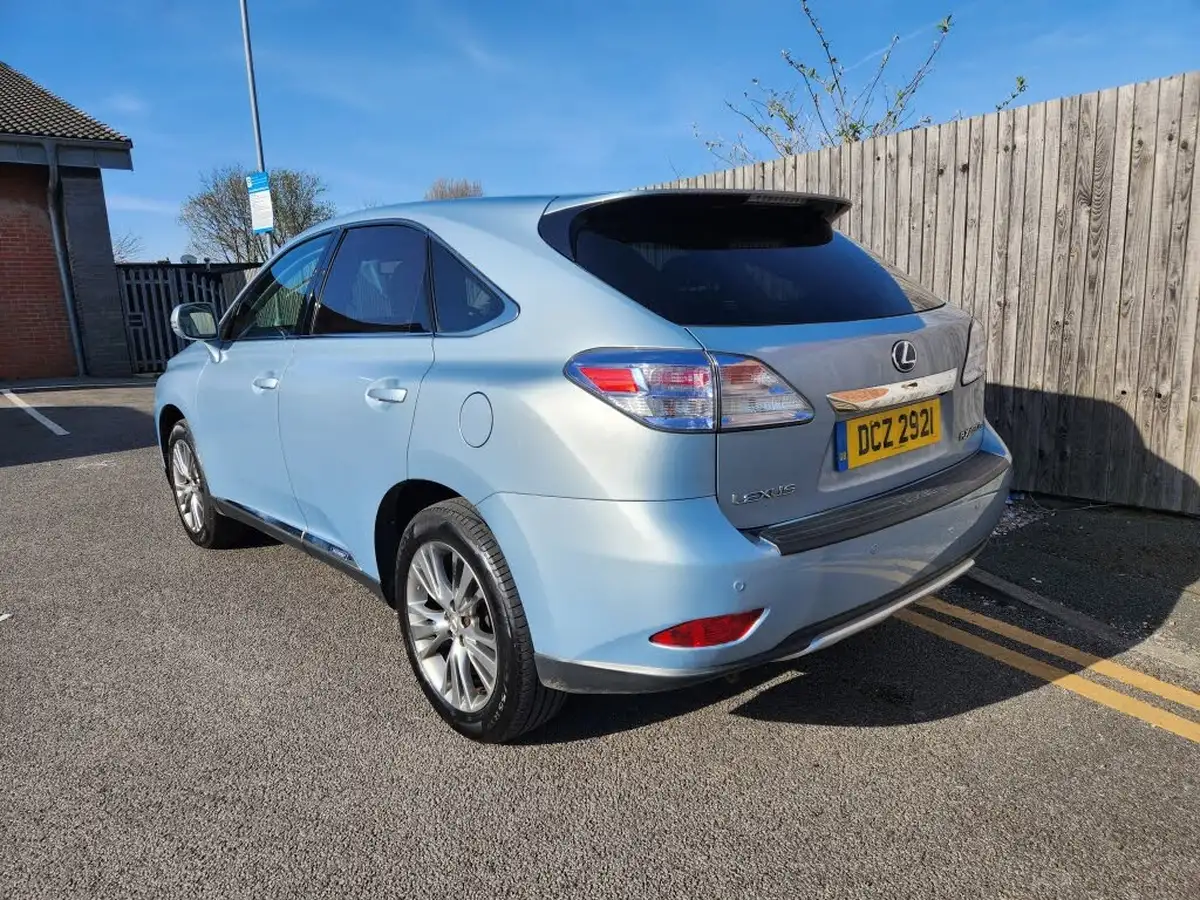 2012-lexus-rx-450h-35-advance-pan-big-8