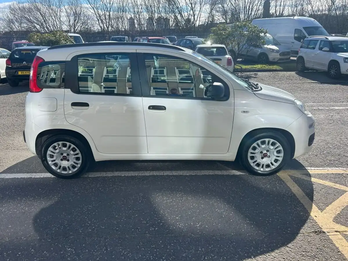 2013-fiat-panda-12-easy-big-0