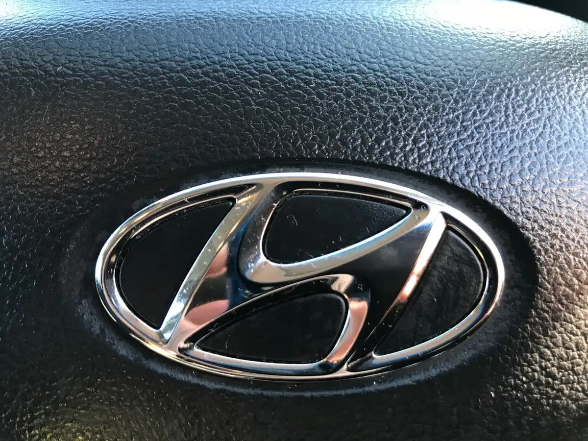 2022-hyundai-kona-10-t-gdi-premium-big-25