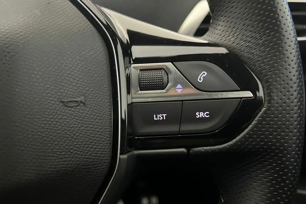 2019-peugeot-3008-suv-12-puretech-gt-line-big-11