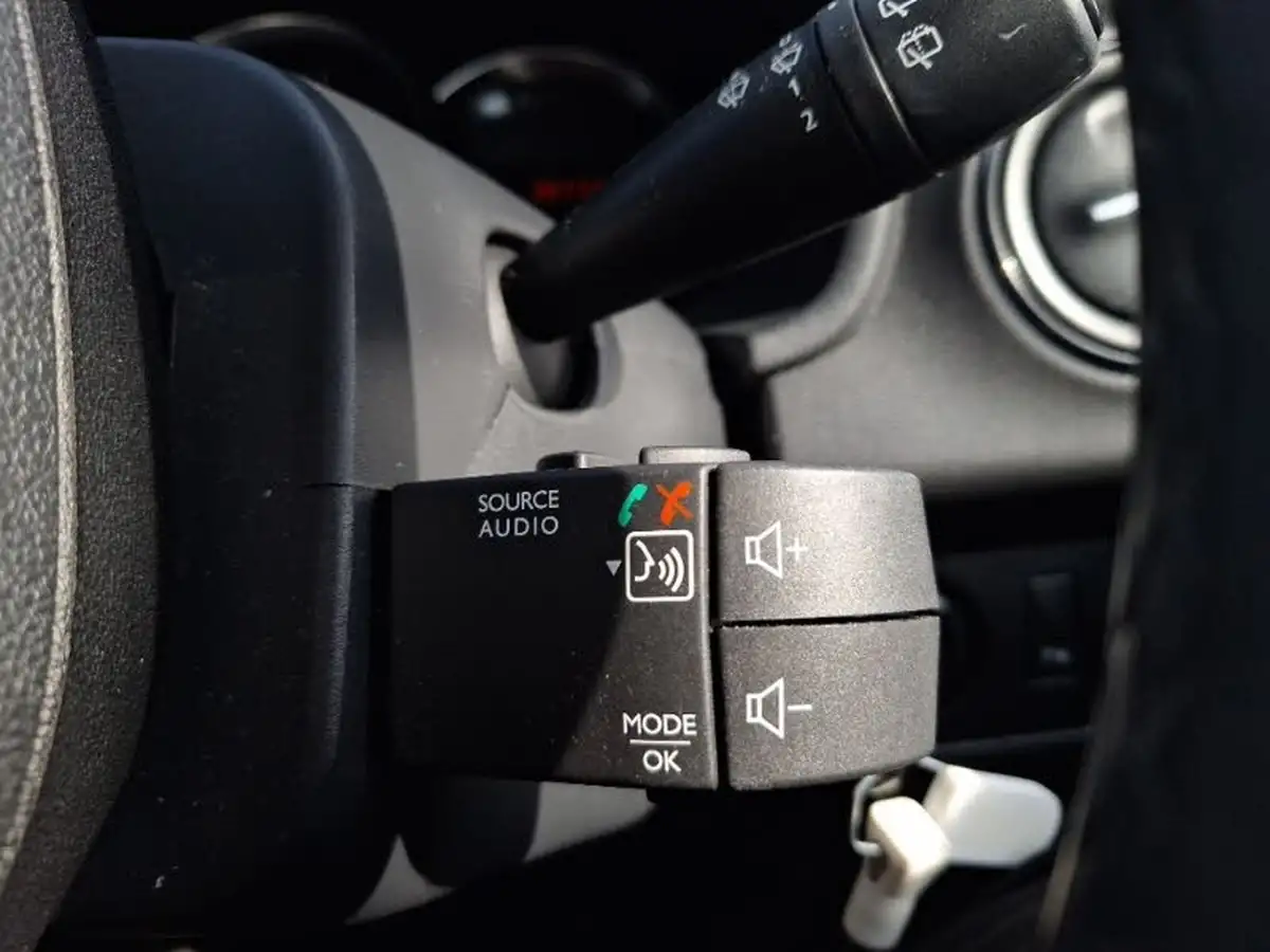 2019-dacia-sandero-stepway-09-tce-comfort-big-18