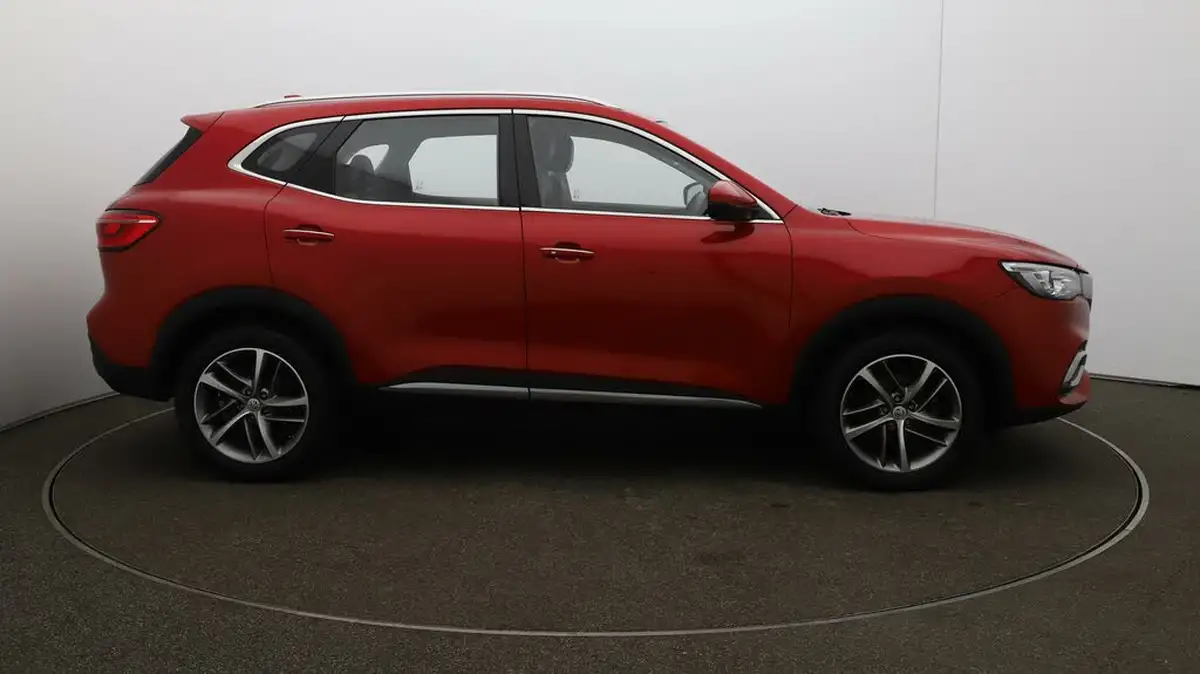 2022-mg-hs-15t-gdi-excite-162ps-dct-big-40