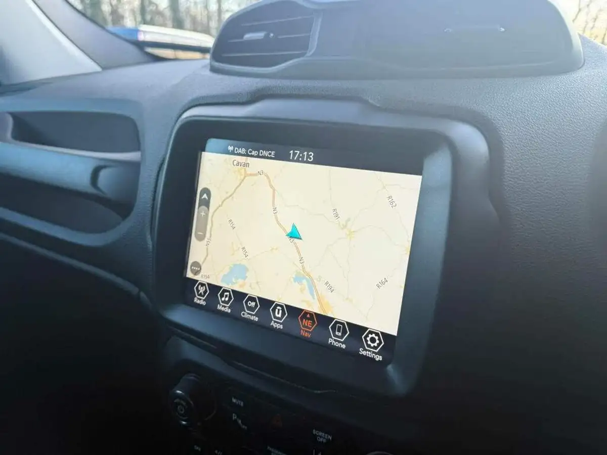 2021-jeep-renegade-10-gse-night-eagle-big-27