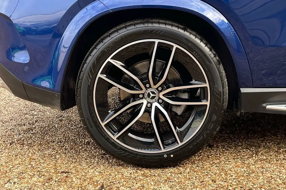 2020-mercedes-benz-gle-class-29d-gle400d-amg-line-premium-plus-330ps-7-seats-estate-big-13