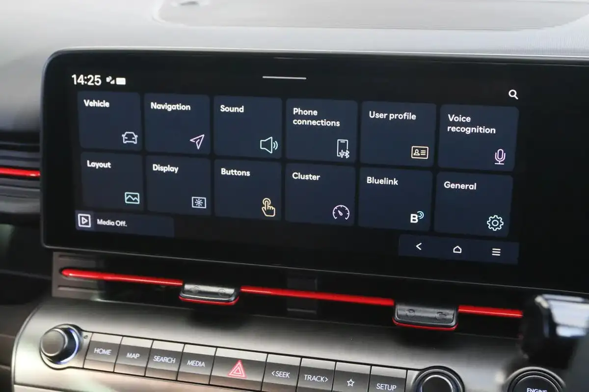 2024-hyundai-kona-big-16