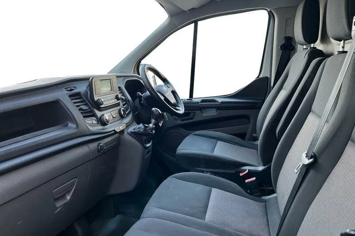 2021-ford-transit-custom-20tdci-280-l1h1-leader-105pseu6dt-panel-van-big-8