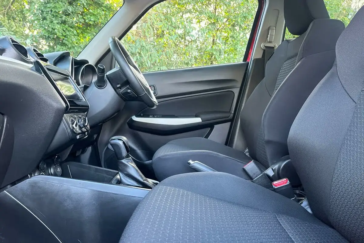 2023-suzuki-swift-12-dualjet-sz-t-cvt-big-3
