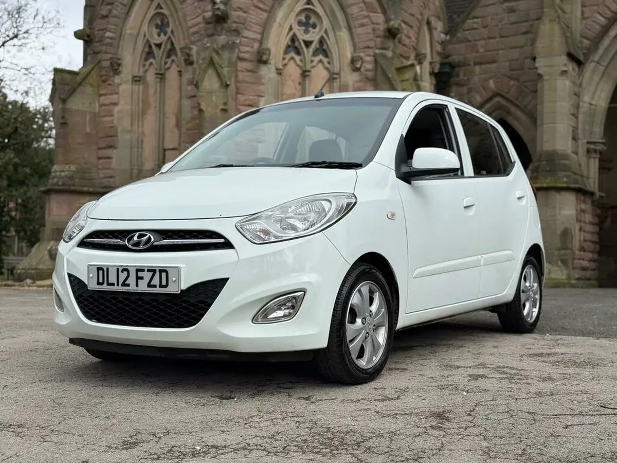 2012-hyundai-i10-12-active-big-7