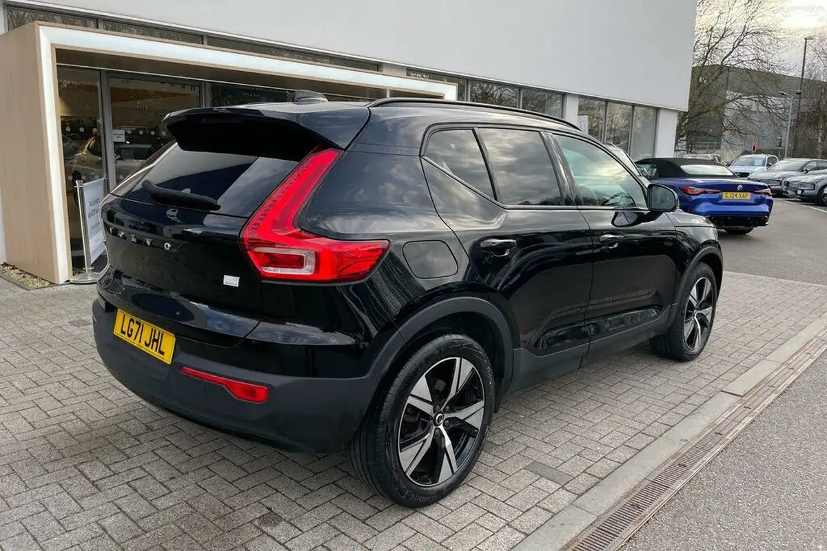 2021-volvo-xc40-15-t4-r-design-208bhp-big-6