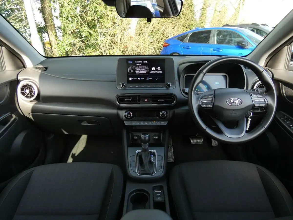 2023-hyundai-kona-16-gdi-se-connect-big-17