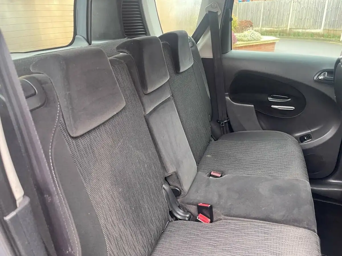 2011-citroen-c3-picasso-16td-exclusive-8v-110ps-big-19