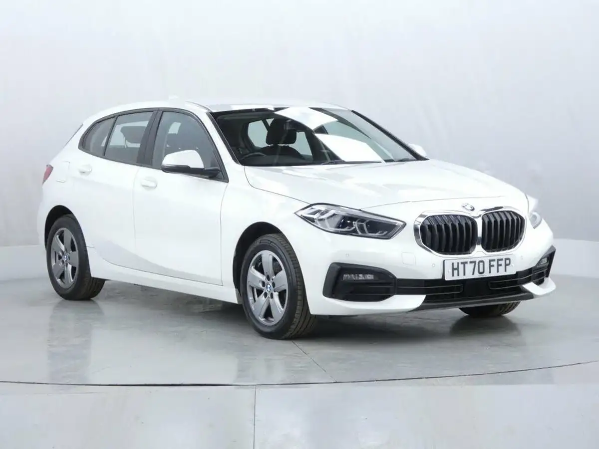 2021-bmw-1-series-15td-116d-se-dct-big-1