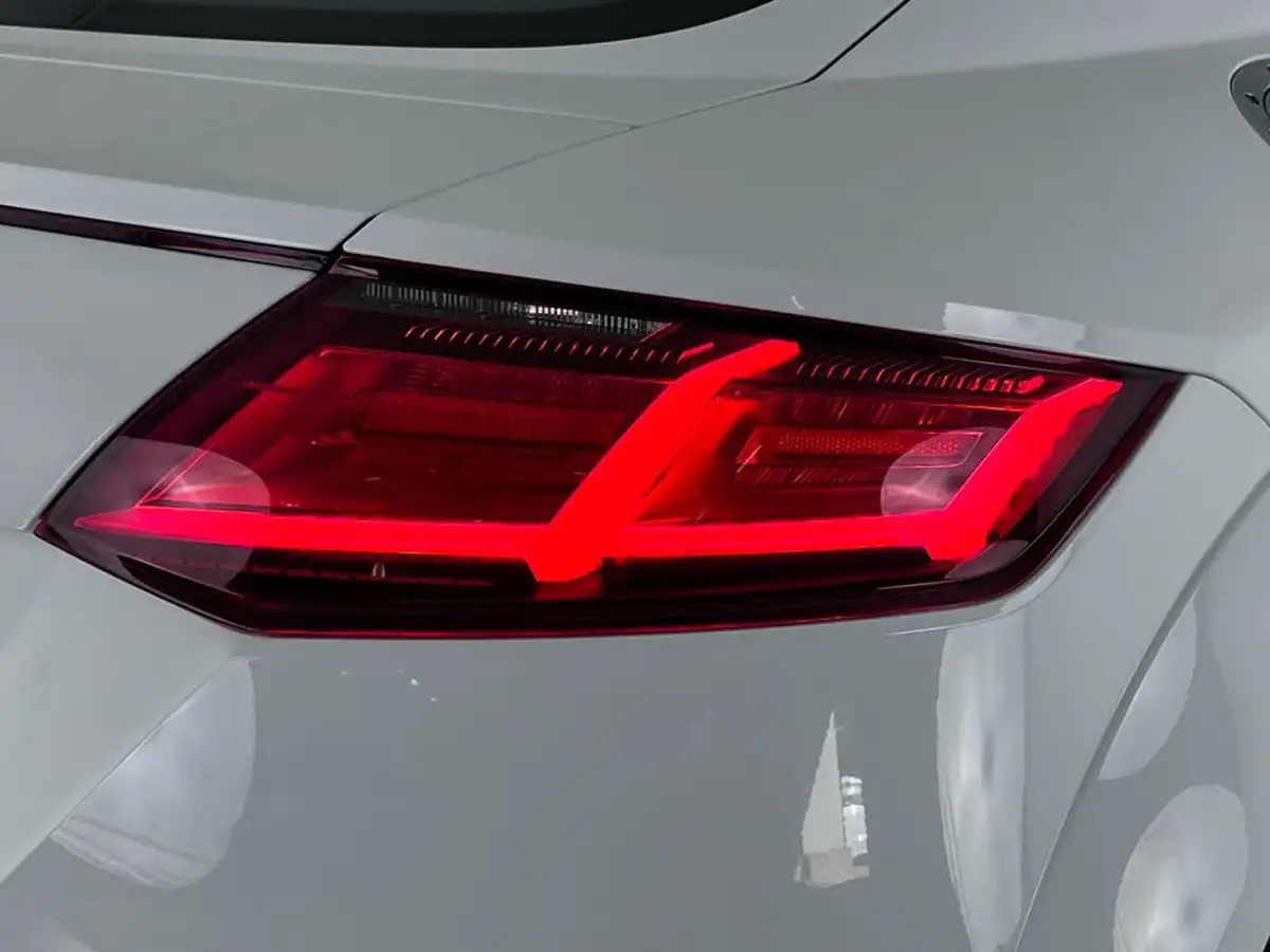 2017-audi-tt-coupe-20-tfsi-sport-s-tronic-big-7