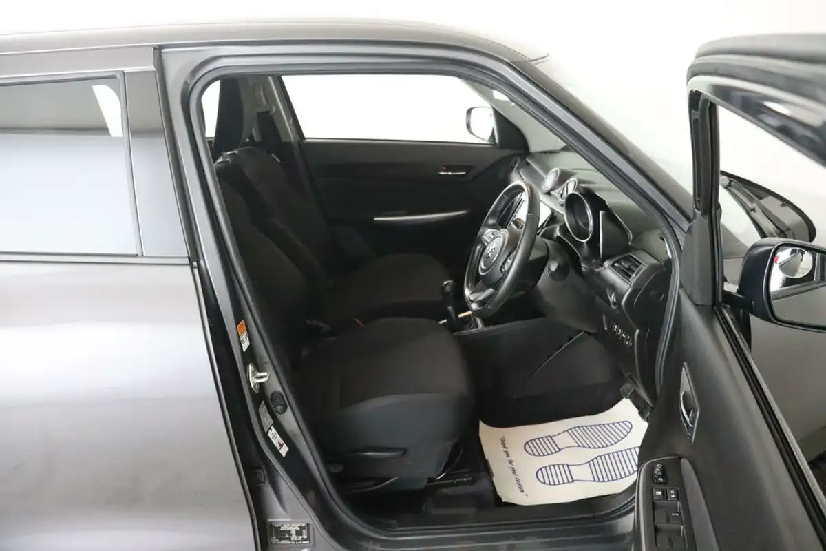 2022-suzuki-swift-12-dualjet-sz5-big-16