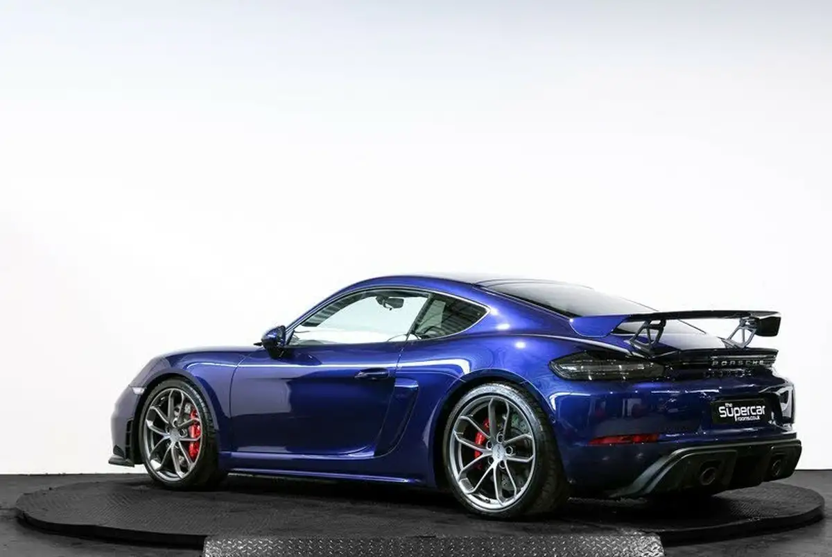 2020-porsche-cayman-718-40-cayman-gt4-big-5