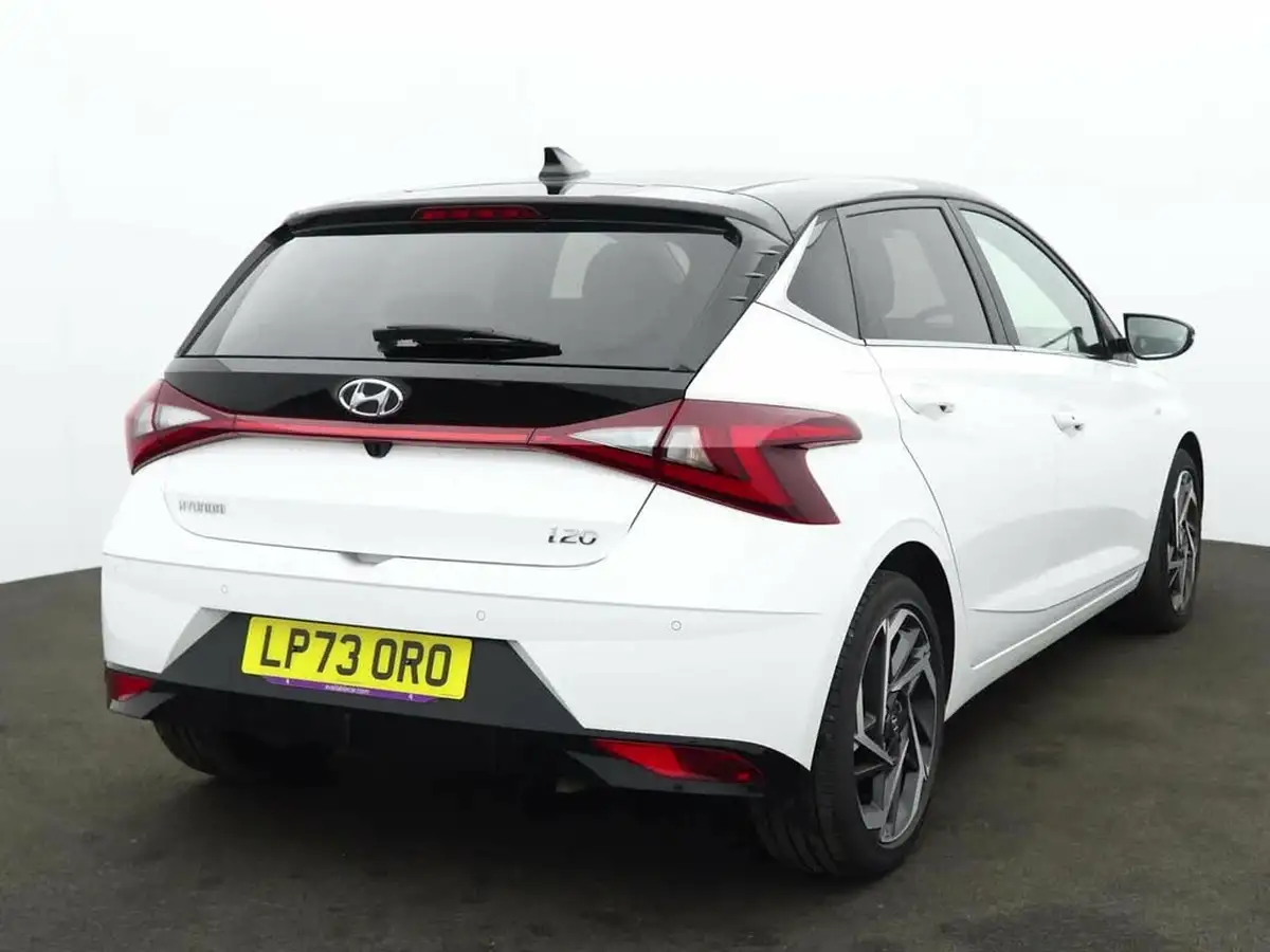 2023-hyundai-i20-10-t-gdi-ultimate-48-volt-hybrid-dct-big-5