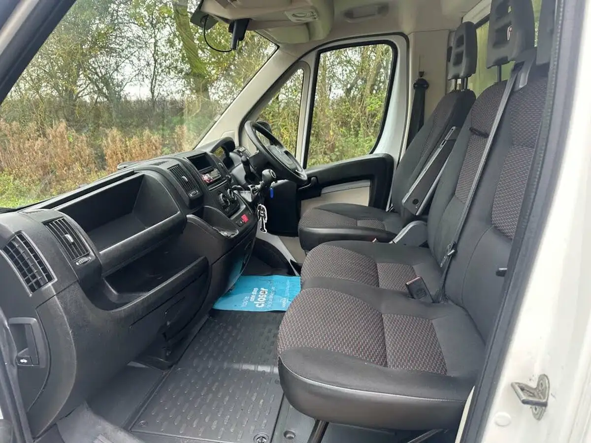 2016-citroen-relay-22td-35-l2-130-chassis-cab-big-14