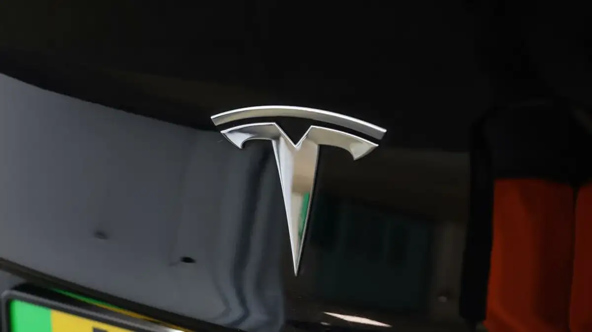 2022-tesla-model-3-e-long-range-big-20