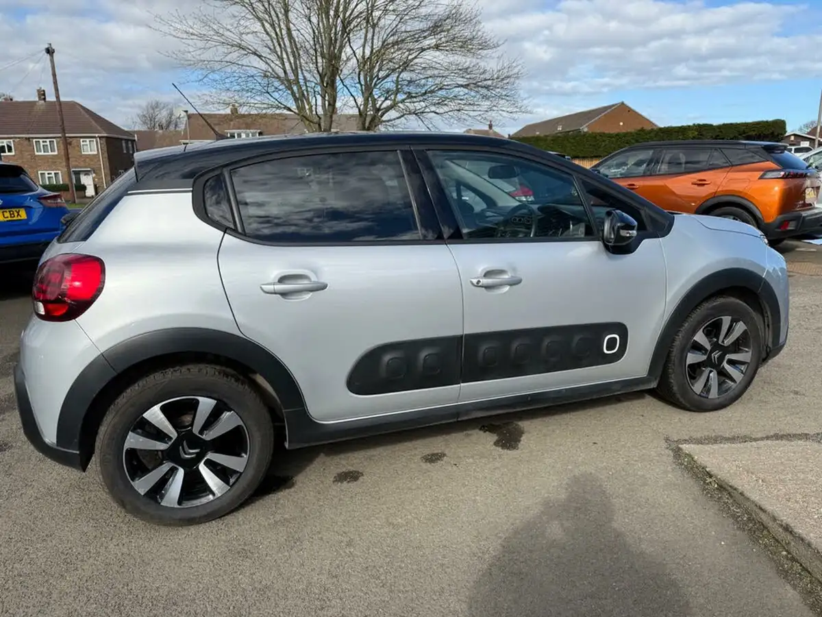 2017-citroen-c3-12-puretech-flair-82ps-big-26