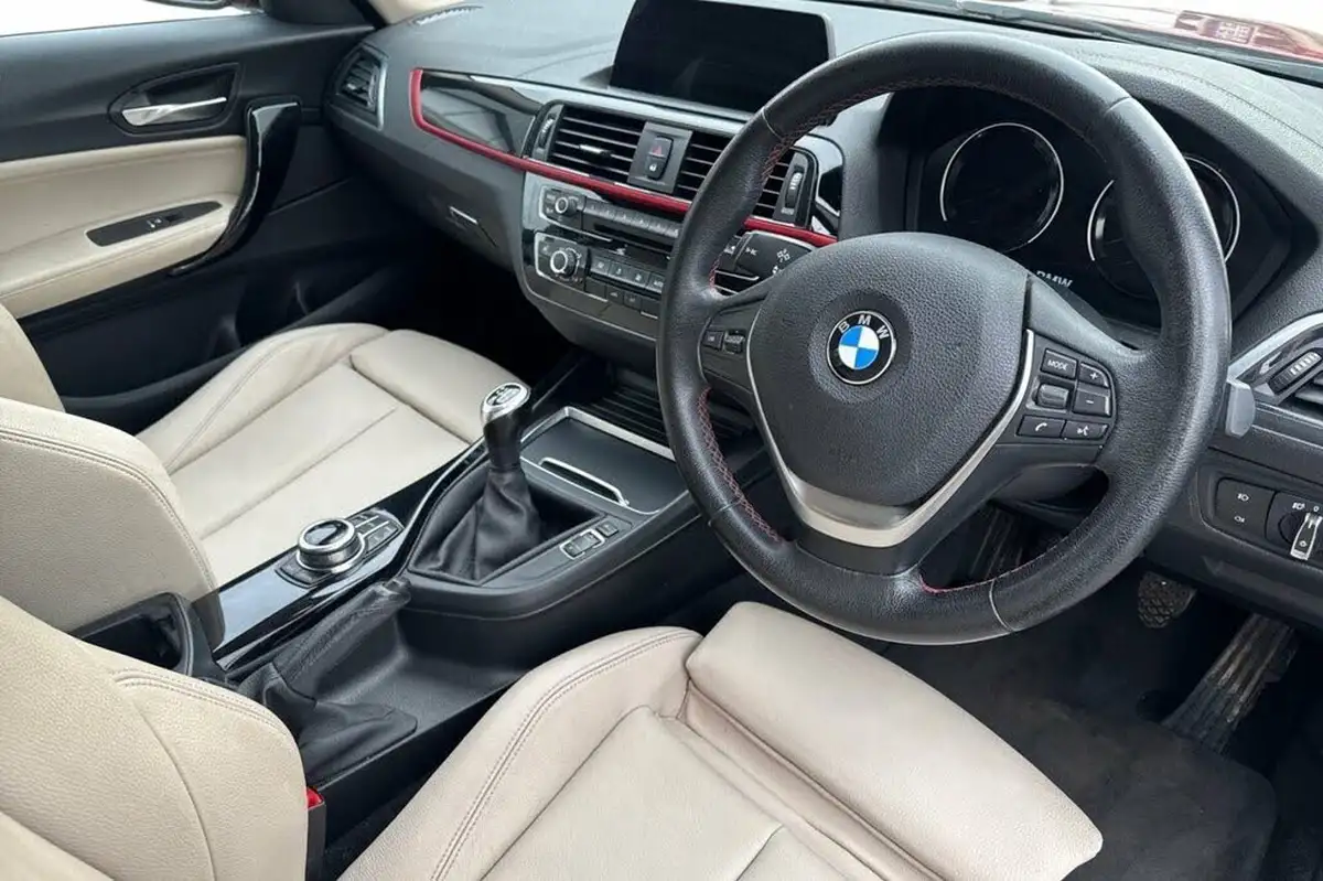 2017-bmw-1-series-15td-116d-sport-5d-big-6