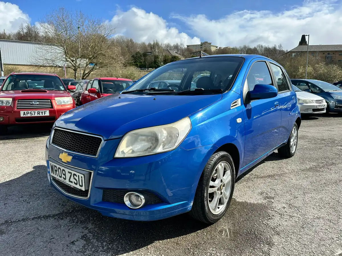 2009-chevrolet-aveo-14-lt-auto-big-2