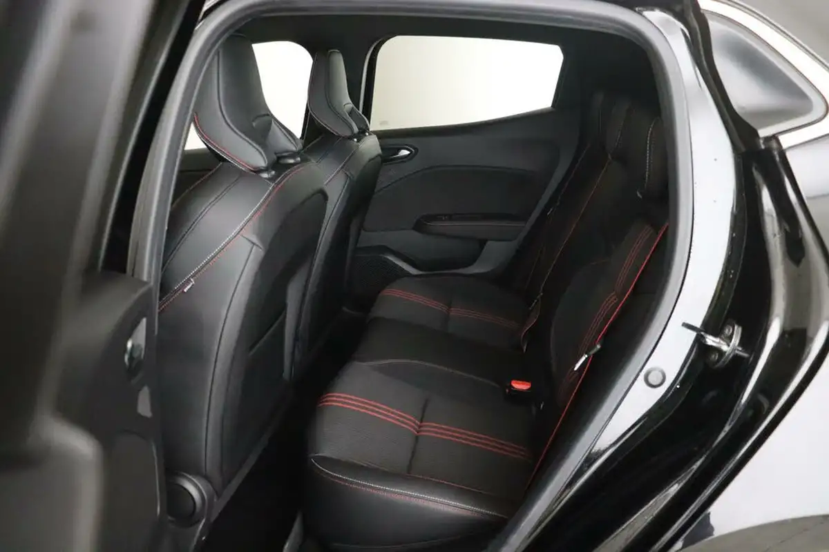 2021-renault-clio-10-tce-rs-line-100bhp-big-10