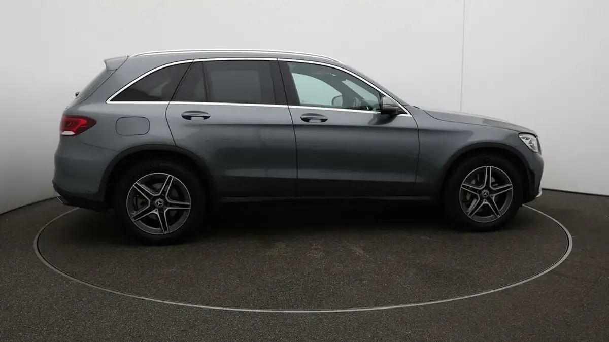 2020-mercedes-benz-glc-class-20-glc300-amg-line-station-wagon-5d-big-42