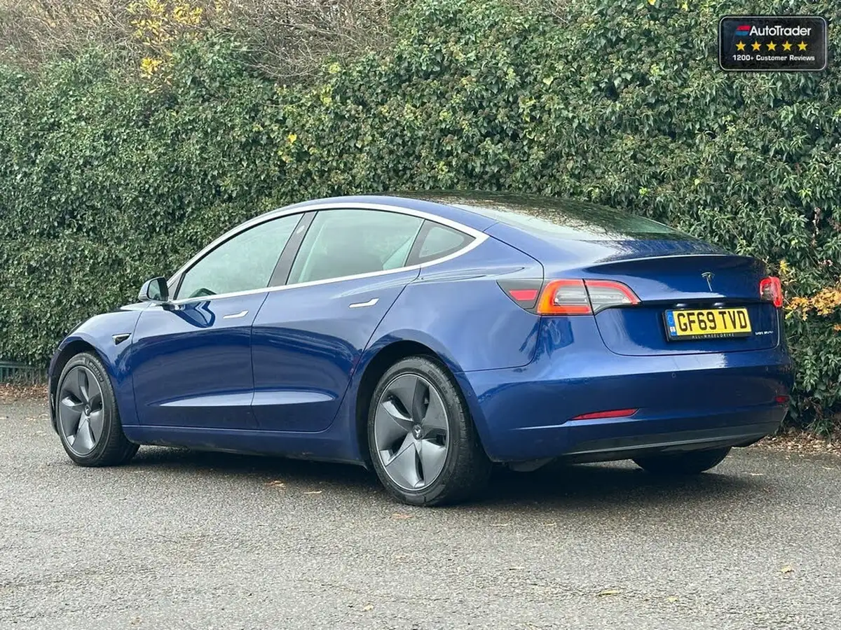 2019-tesla-model-3-e-long-range-4x4-big-6