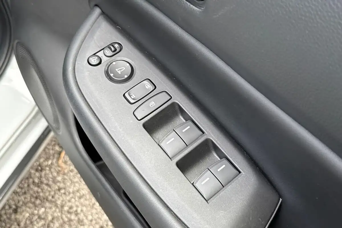 2024-honda-jazz-15-i-mmd-crosstar-advance-big-19