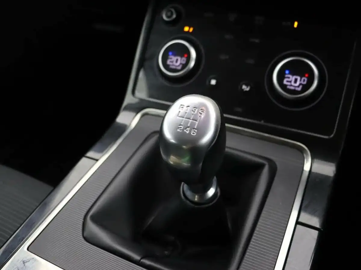 2020-land-rover-range-rover-evoque-20-d150-r-dynamic-big-15