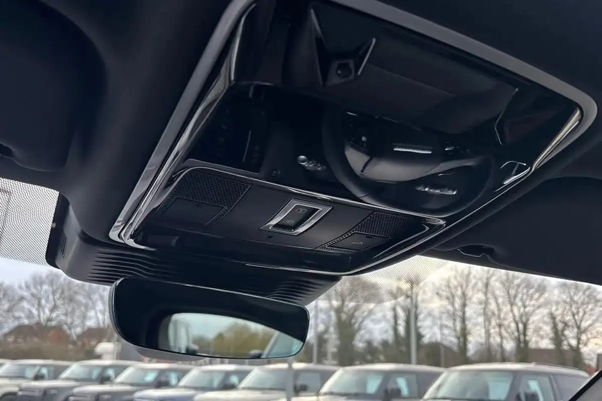 2024-land-rover-range-rover-velar-20-d200-dynamic-se-big-22