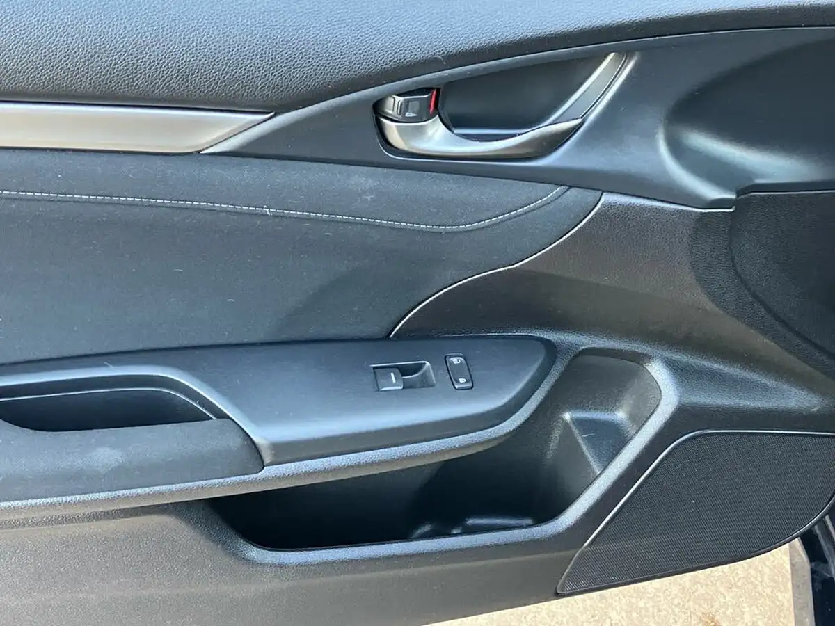 2020-honda-civic-10-vtec-turbo-sr-hatchback-5d-big-36