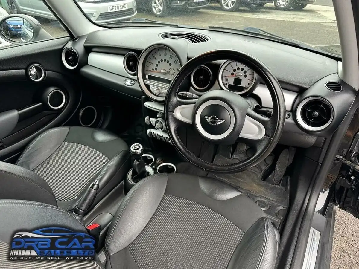 2010-mini-clubman-16-cooper-122bhp-big-16